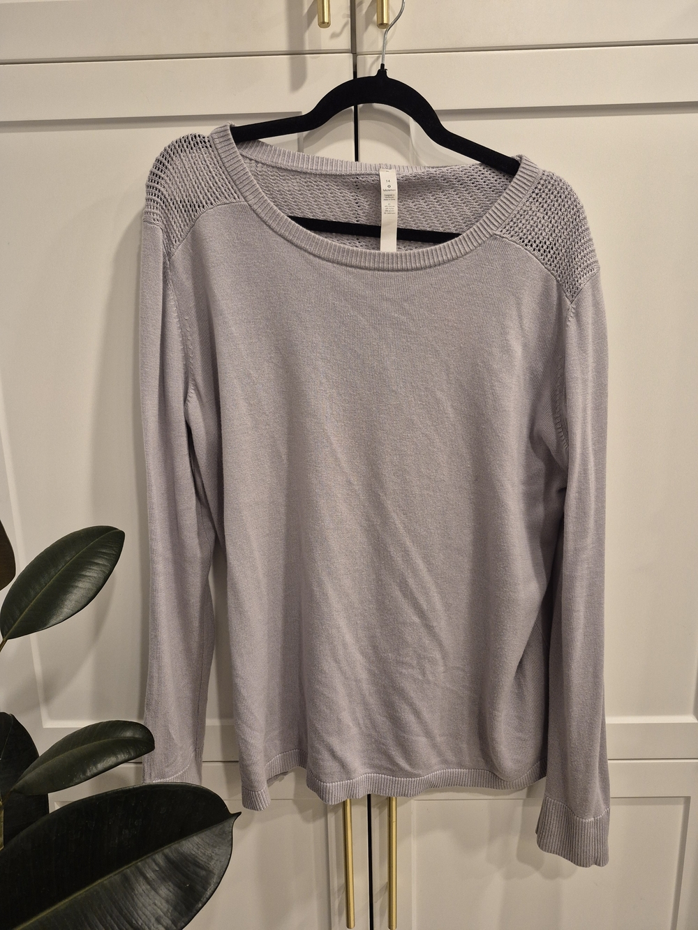 Light Lavender Knit Long-Sleeve Women's Lululemon Top